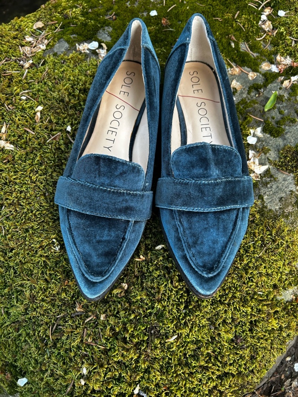 Sole Society Teal Velvet Pointed Loafers with Penny Strap - Size 8.5 - Picture 2 of 6